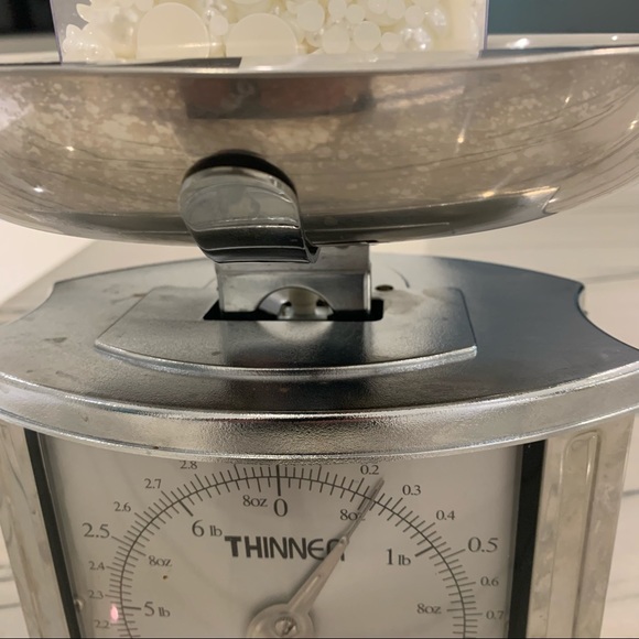 Faux White and Pearl Acrylic Crafting Beads - Picture 3 of 4